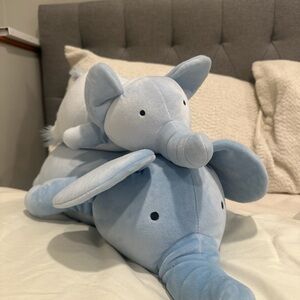Pillowfort Blue Elephant Stuffed Animal Set